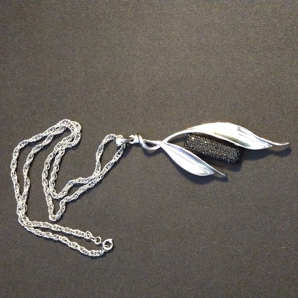 Beautiful Layering Pendant Necklace